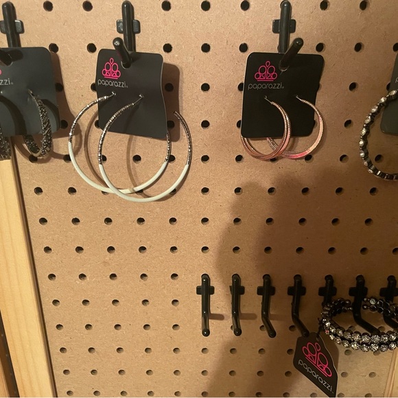 Jewelry Bundle (5) - Picture 4 of 8